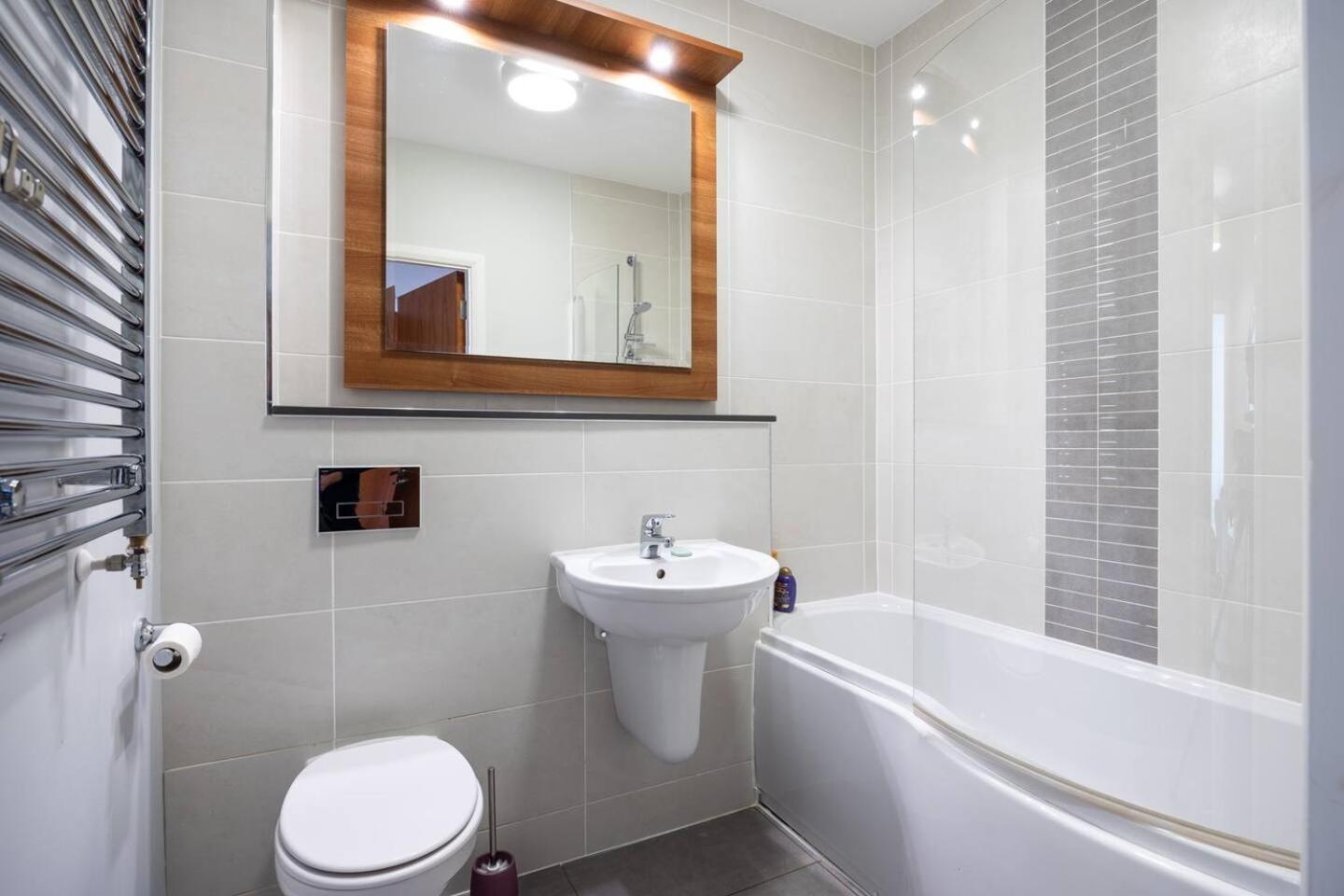 Luxury Seaview Apartment in Dún Laoghaire Extérieur photo